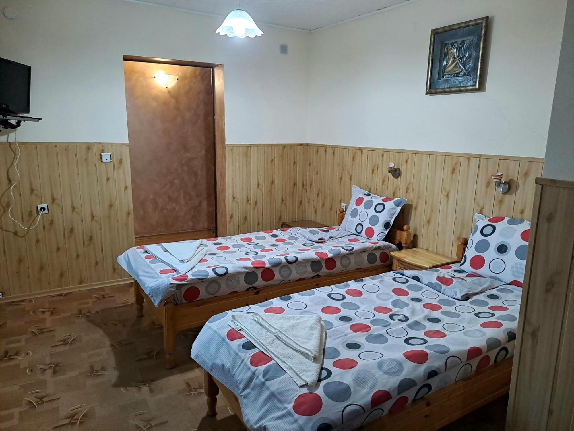 Kovacha Guest House Raduil 外观 照片